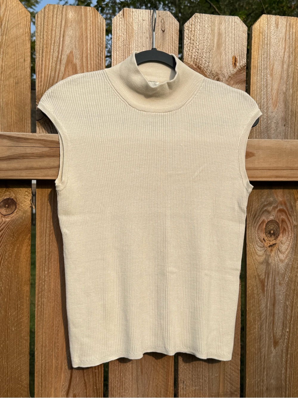 Coldwater Creek Silk Knit Sweater Women’s Medium Tank Sleeveless Mock Neck Cream